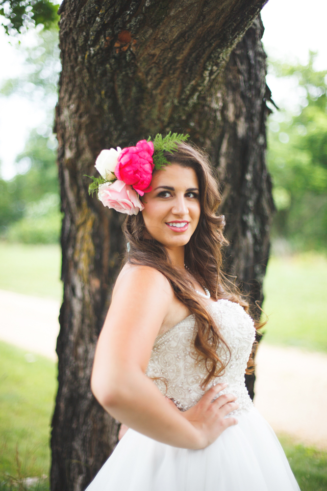  Peony Inspired Bridal Shoot / florals by Eight Tree Street / photo by Allison Hopperstad Photography / as seen on www.BrendasWeddingBlog.com 