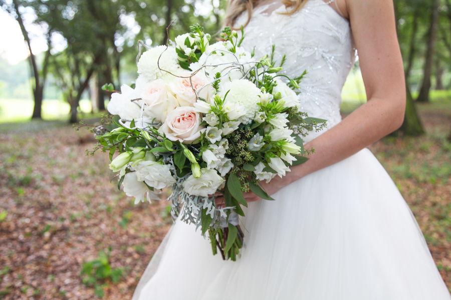  Lush White Wedding Bridal Bouquet by Lee Forest Design / photo by Tab McCausland Photography 