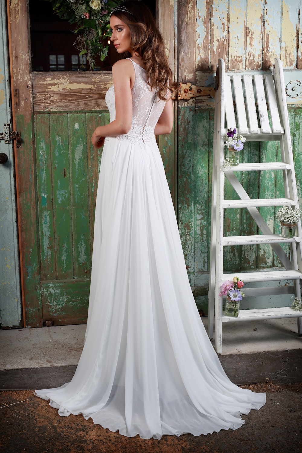 Amanda Wyatt Wedding Gown Collection 2016