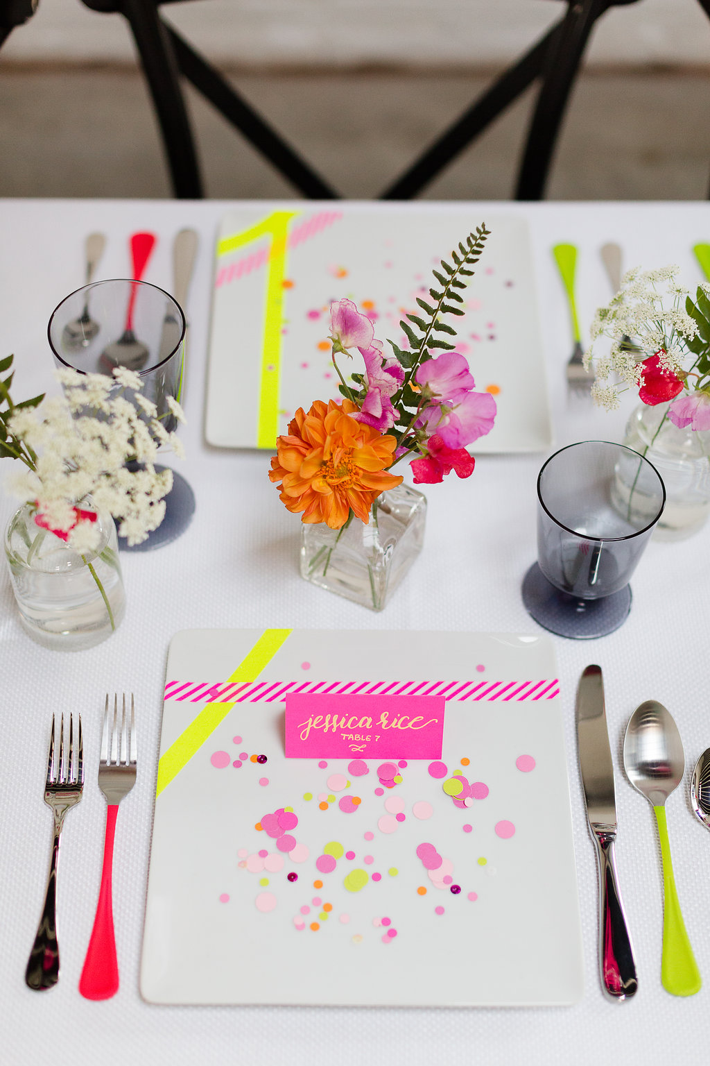 Neon Wedding Inspiration / designed by Ashley Peraino + Ivey Weddings & Events / Decor by Chandelier by NK / photo by Jessica Haley Photography