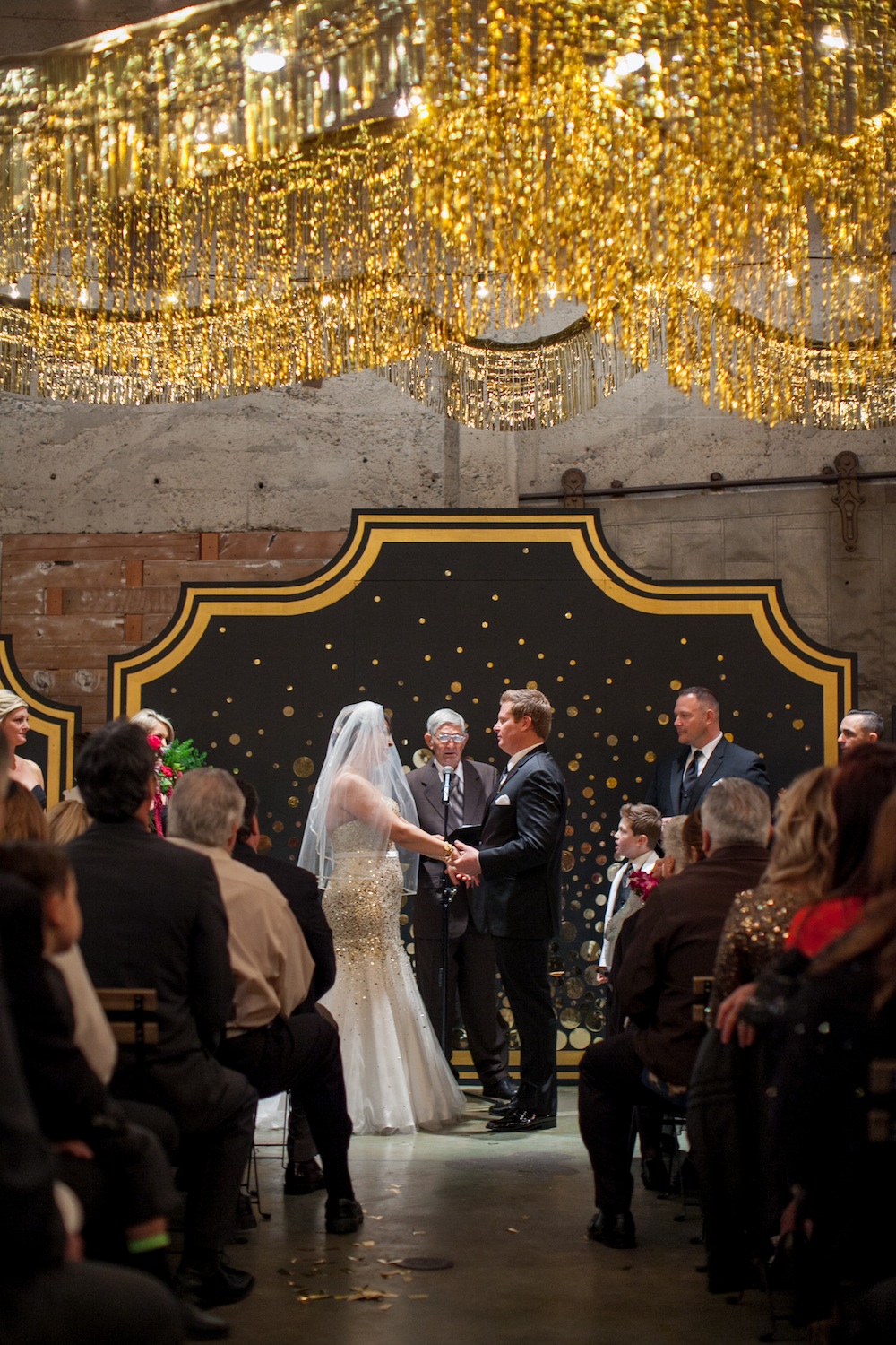 New Year's Eve Wedding filled with Cocktails and Confetti