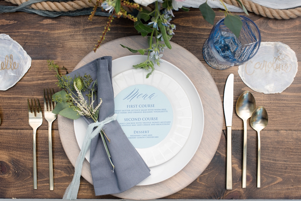  Coastal Chic Wedding Inspiration - Place Setting / photo by Caroline &amp; Evan Photography / flowers by FH Weddings &amp; Events 