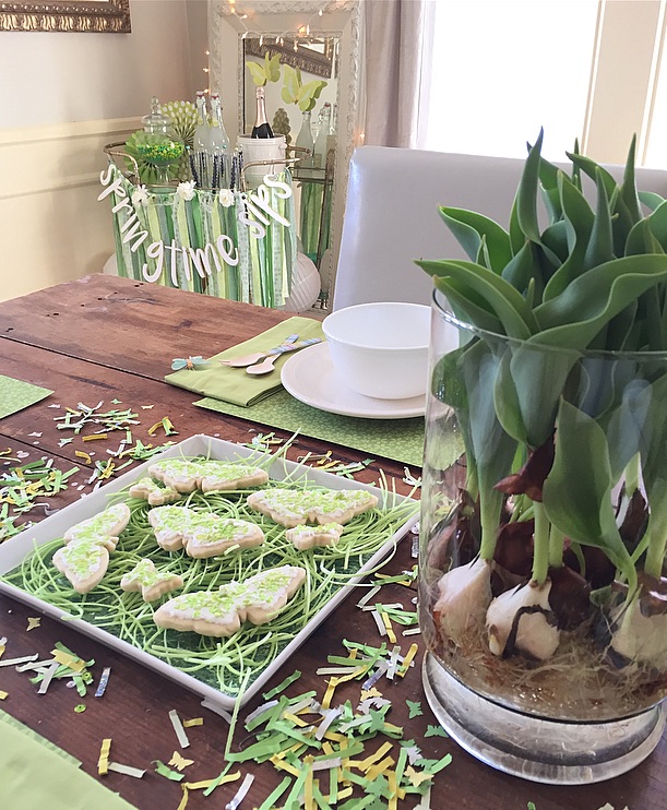 creative-diy-wedding-ideas-spring-green-centerpiece.jpg