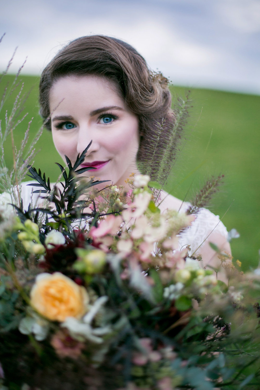  Moody and Dramatic Wedding Ideas + Inspiration —&nbsp;photo by Chantal Routhier Photography — click to see more inspiration on www.BrendasWeddingBlog.com 