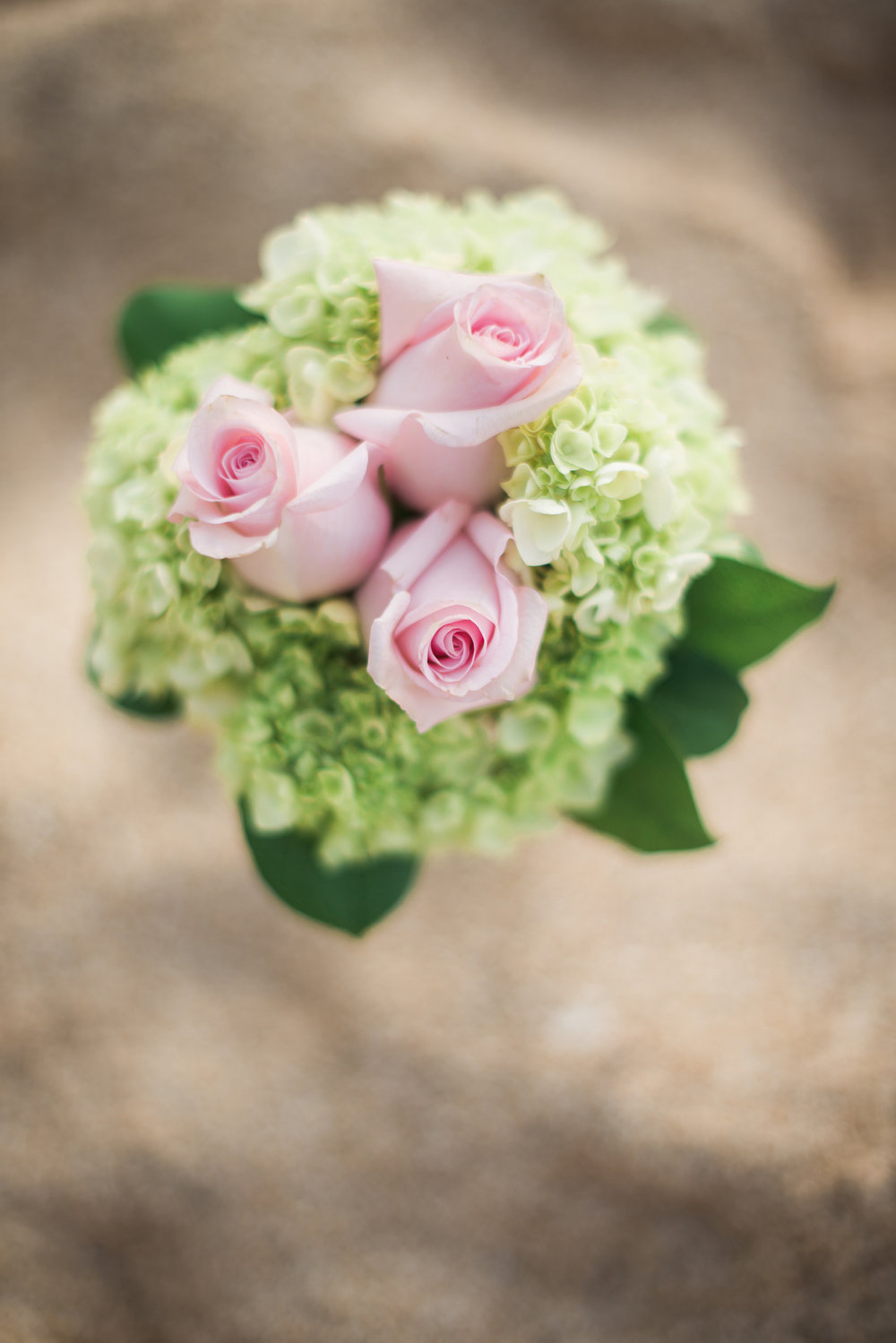 Hawaiian-Elopement-Marianne-Blackham-Photography-bouquet.jpg