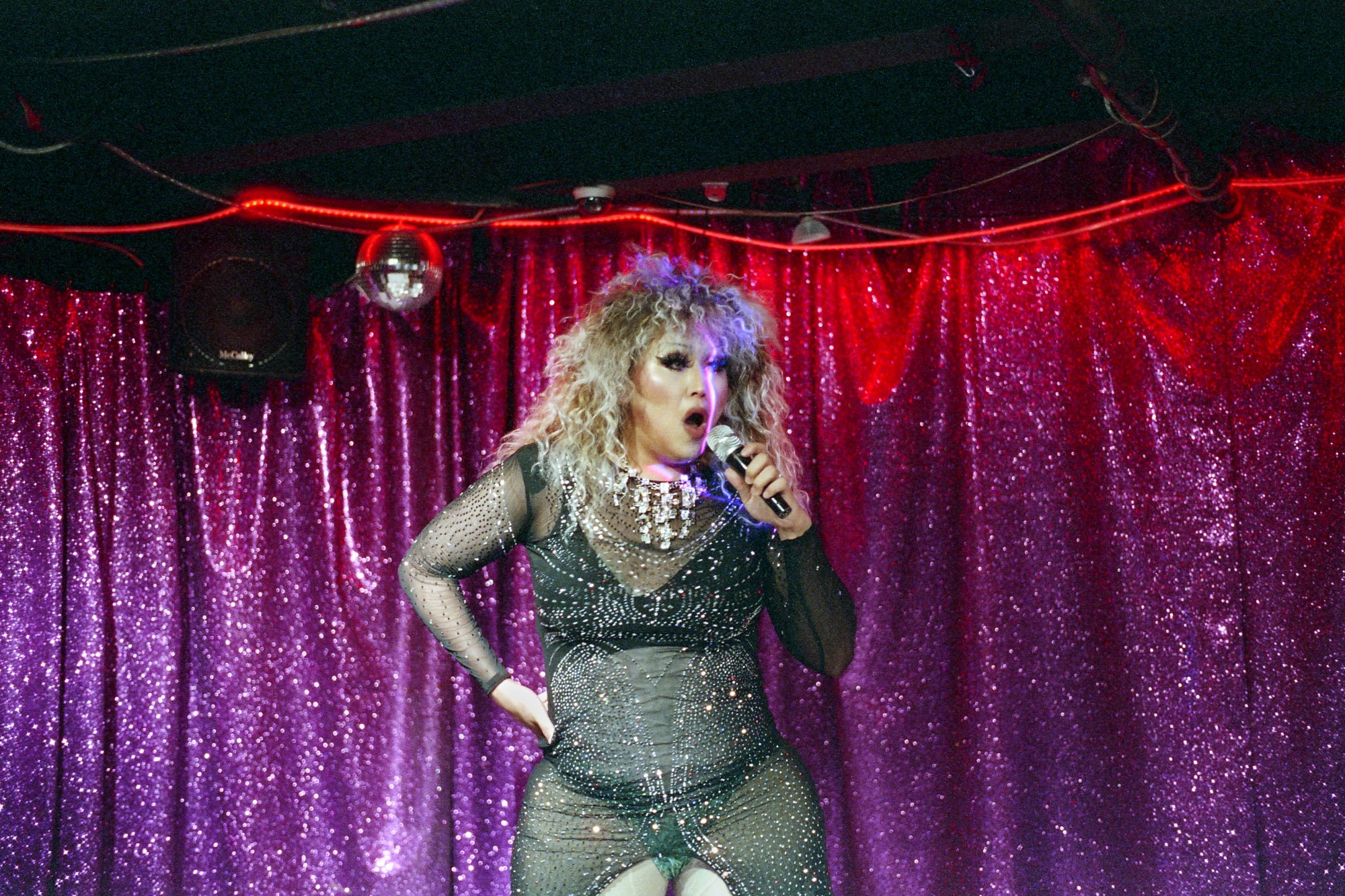 drag-show-rabbit-hole-016.jpg