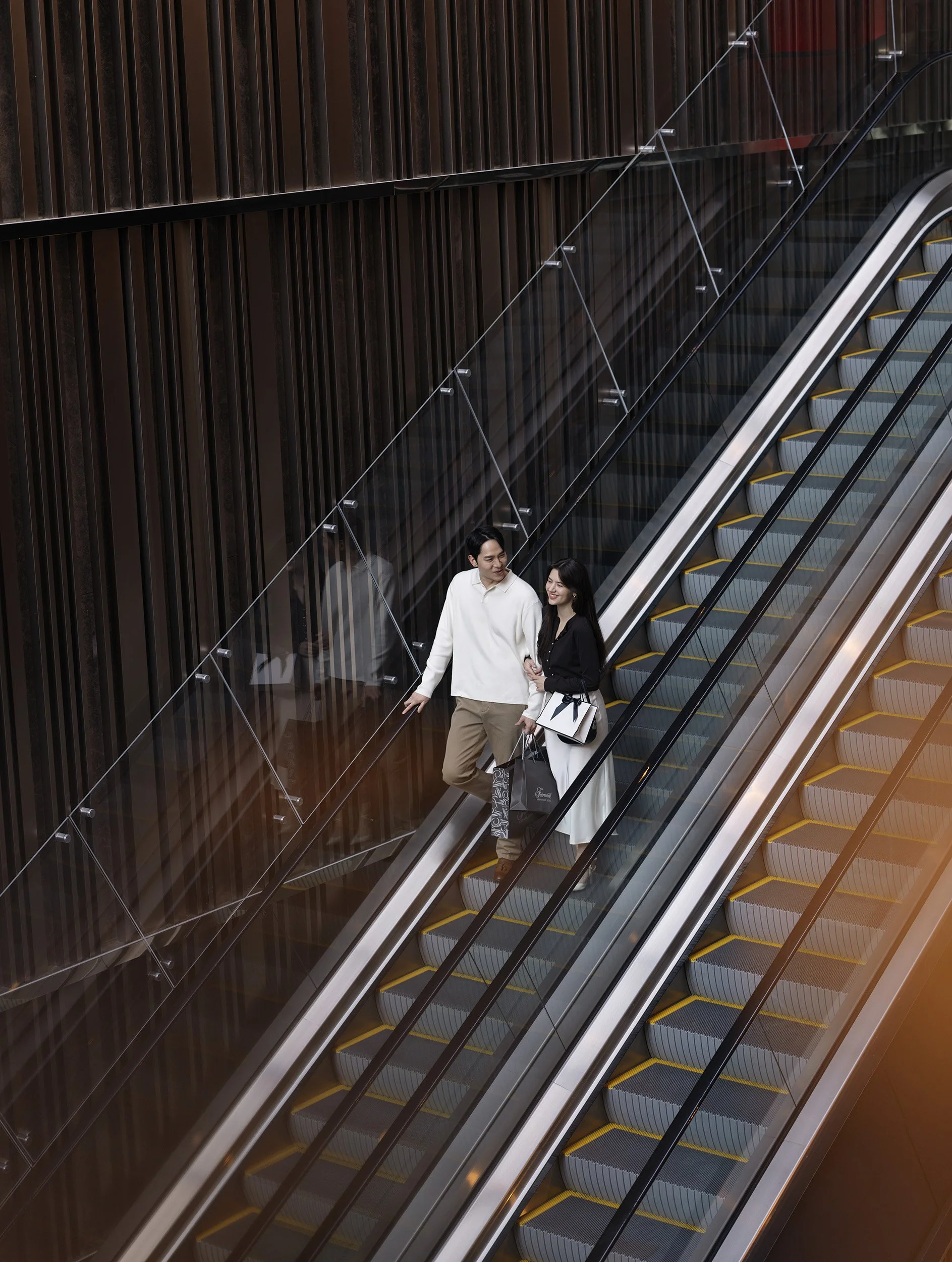 030225_SeoulAmbassdor_Escalator_Shot_15153.jpg