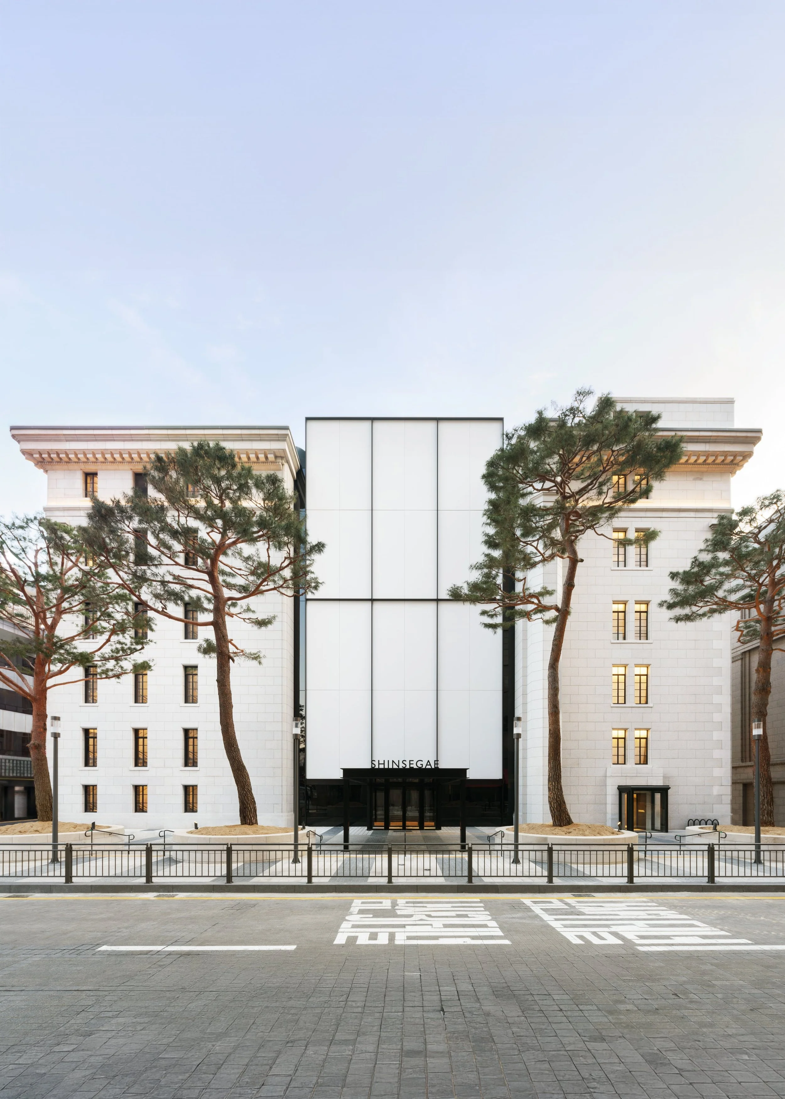 Heritage-Facade_DAY_750x1050.jpg