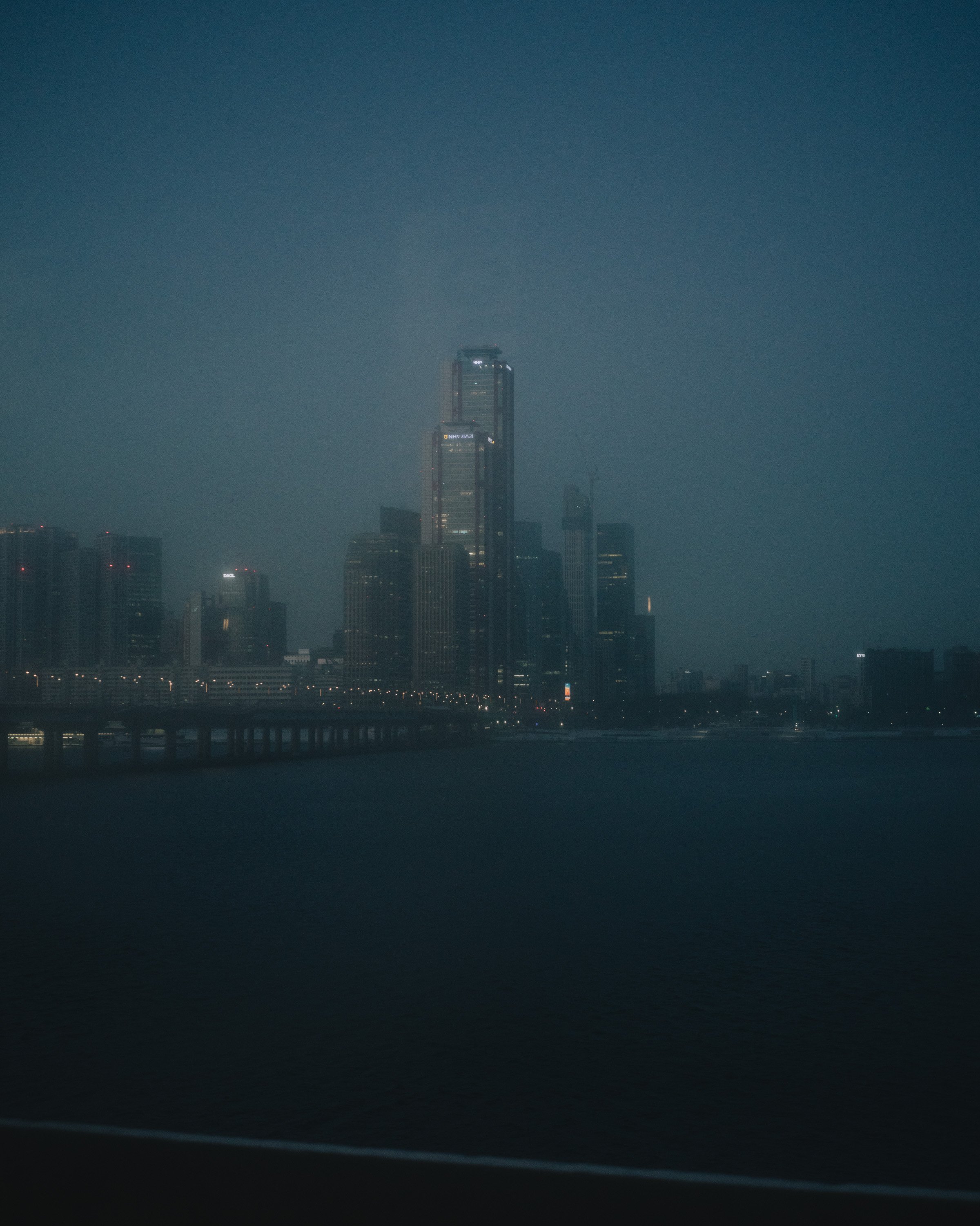 Morning-car-Window-mood-lifestylle-photographer.jpg