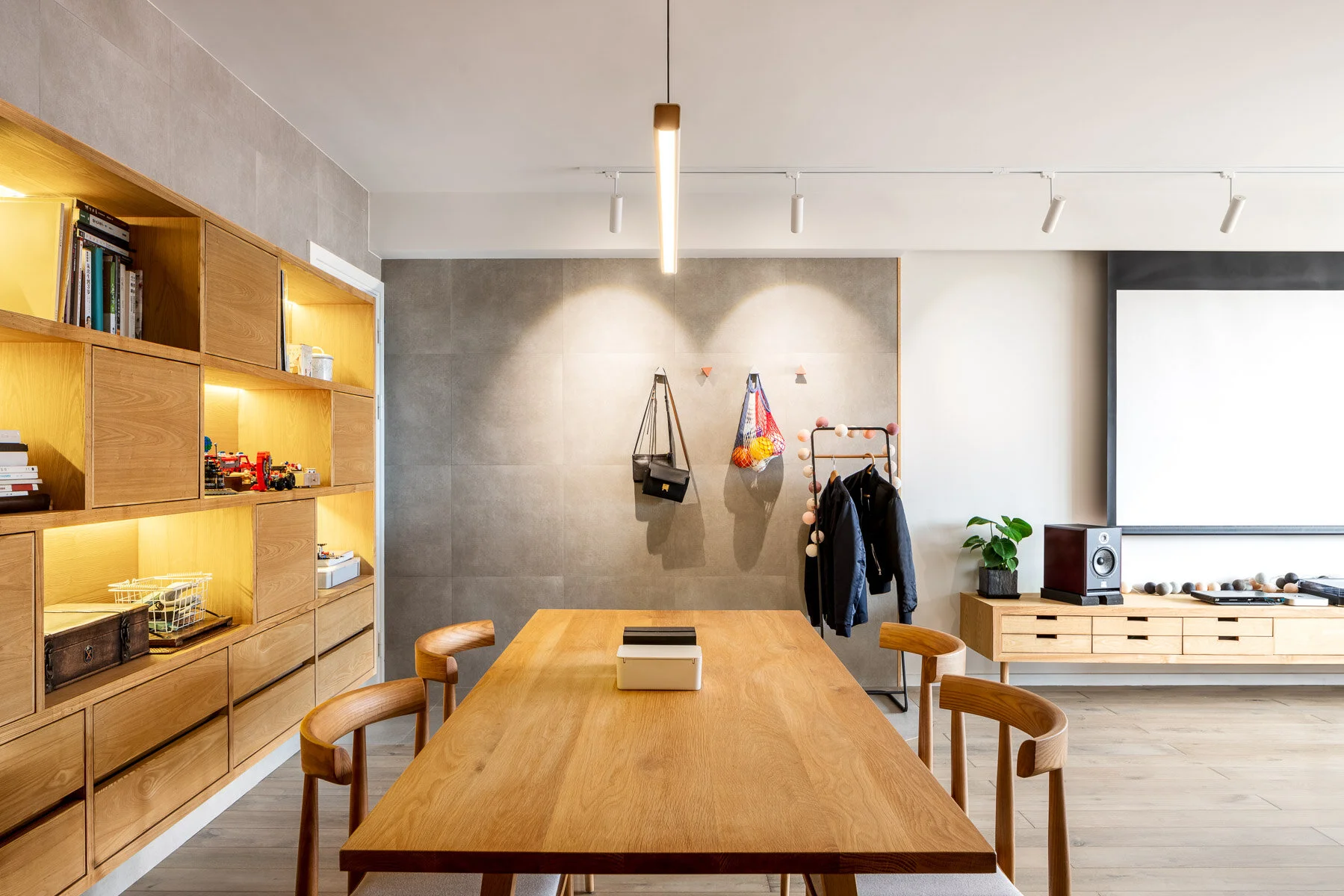 Fahuazhen Apartment-final-small-1.jpg