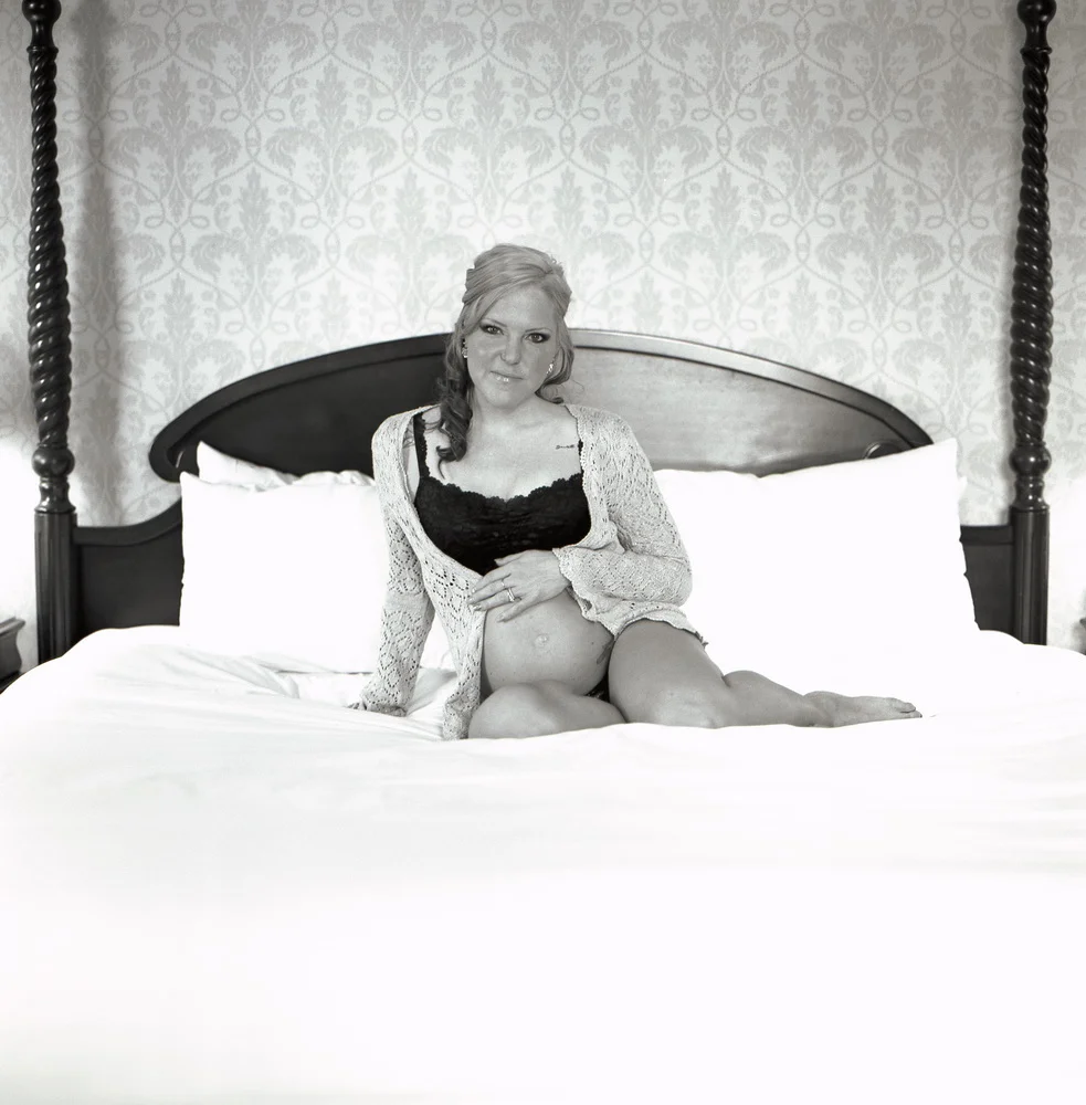Lindsey_Boudoir B&W001_resize.jpg