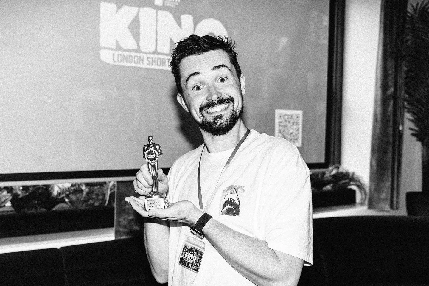 Award winning actor?! Me?? 🏆🥴🦆 But I&rsquo;ve been saying I&rsquo;m &ldquo;not an actor&rdquo; for like a decade&hellip;(whilst still being in my own things for fun, of course.) Thanks @gillian.harker for breaking the news (&ldquo;you know you won