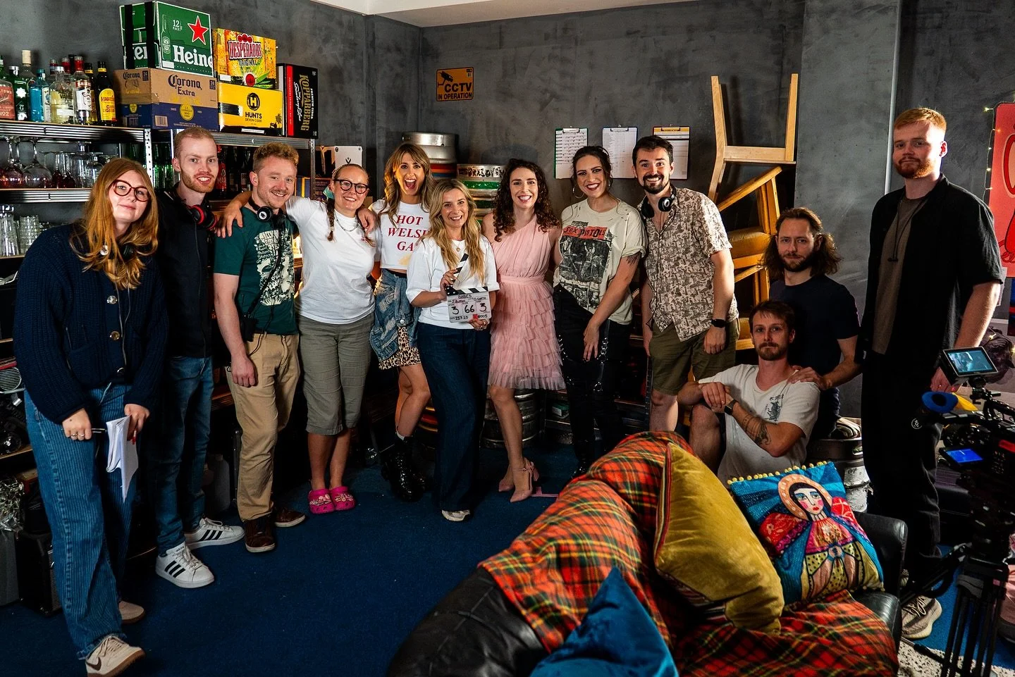 That&rsquo;s a wrap! 🤩 I only wish the other HALF of the crew and cast who populated the Splonk office this week were in this photo. We had 26+ people come together to help create this new pilot for a certain broadcaster (keeping it deliberately vag