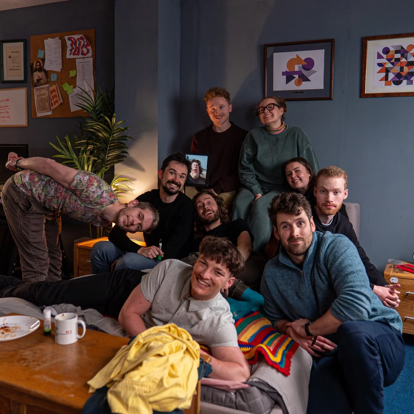 That&rsquo;s a Splonkin&rsquo; wrap!
Second comedy commission in the first year of our new indie production company @splonkcomedy 🧡🏴󠁧󠁢󠁷󠁬󠁳󠁿
Can&rsquo;t say too much yet but we had a blast bringing this mad one to life. Top tier Welsh cast incl