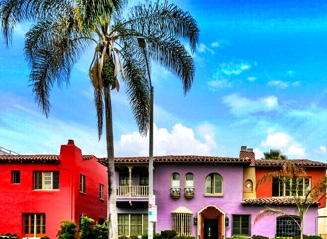 Casitas de Cochran, Numero Uno, Chili, upper-front w/balcony