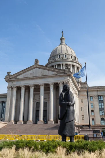 photodune-2912477-oklahoma-state-house-and-capitol-building-xs.jpg