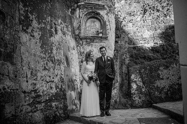 Italy vibes 🍋
.
.
.
Stephanie + Mark | Sorrento, Italy
#dannygormanphotography #italy #italywedding #destinationwedding #sorrento #sorrentowedding #italyvibes #blackandwhite #weddingmoments #realwedding #weddinginspo