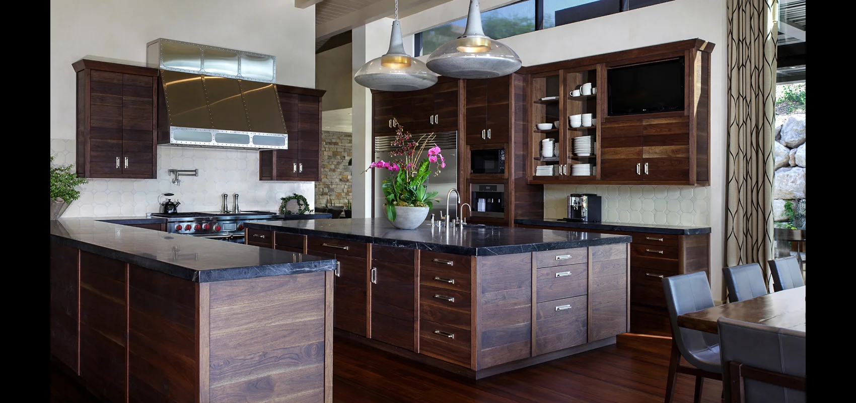 Kitchen_v5.jpg