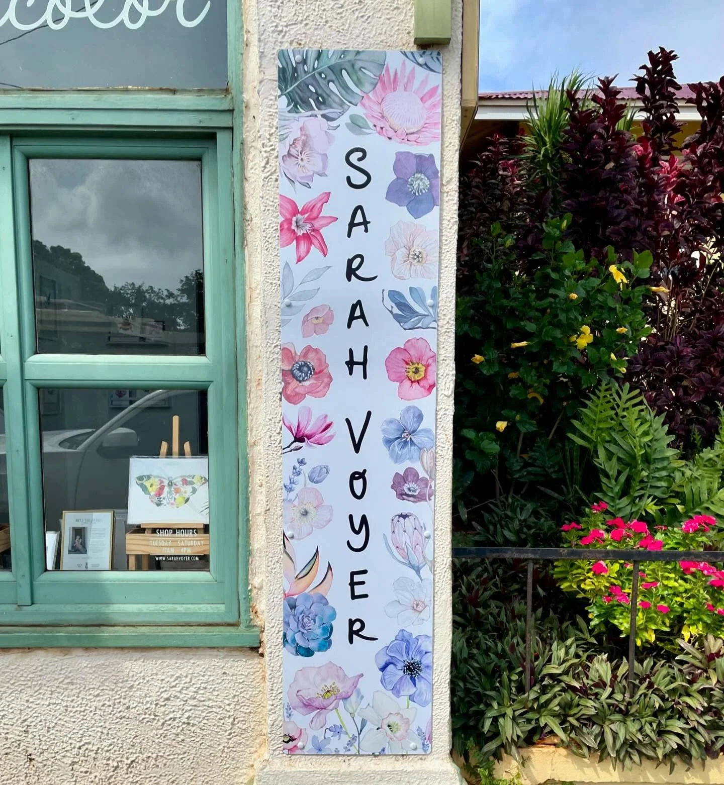 New sign up at the Paia shop lookin cute! 🌺
