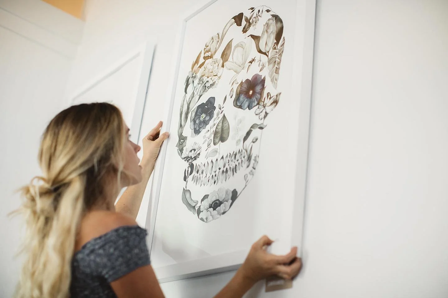 To do: Make more large scale paintings 🤍 #watercolor #flowerskull