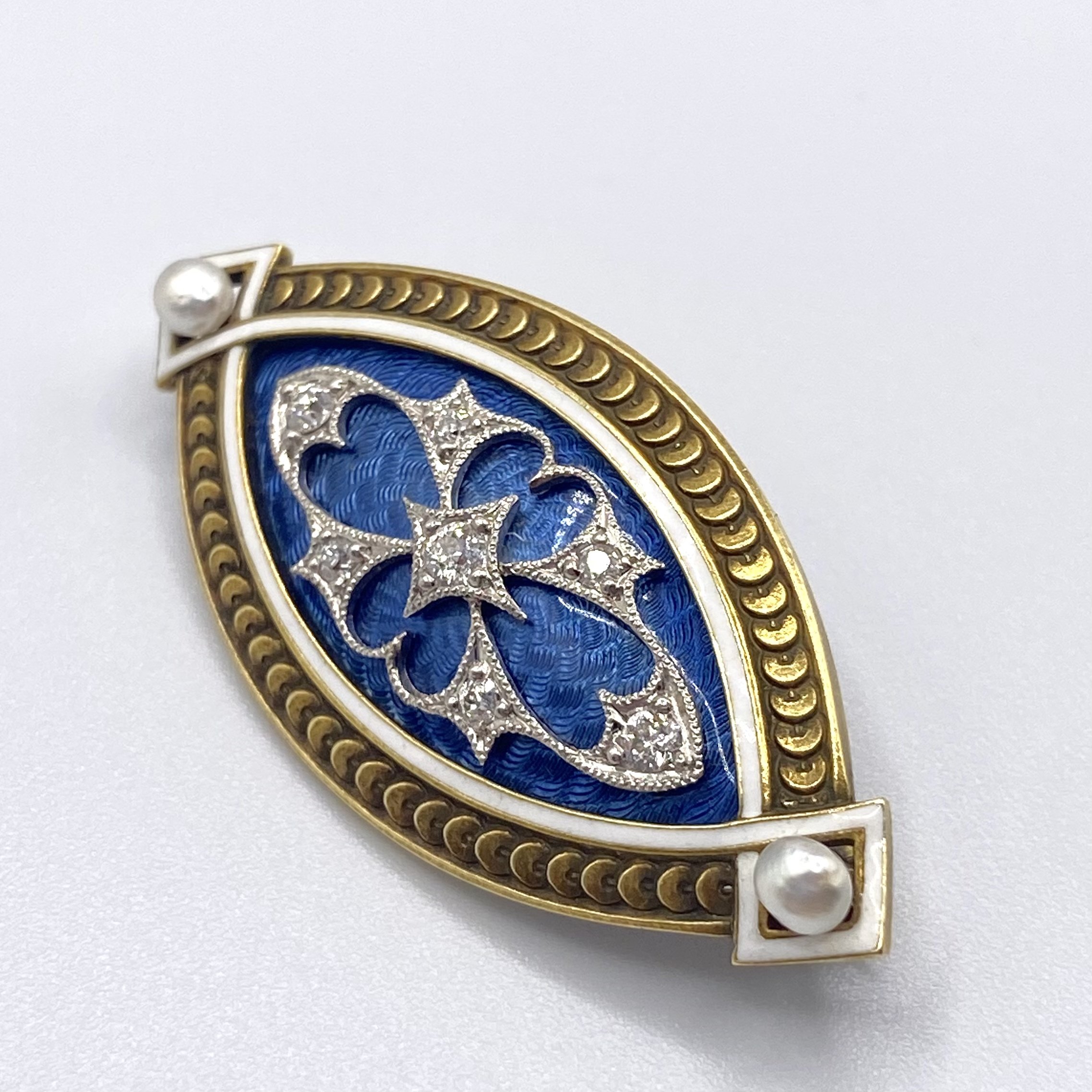 14k Yellow Gold and Enamel Estate Brooch