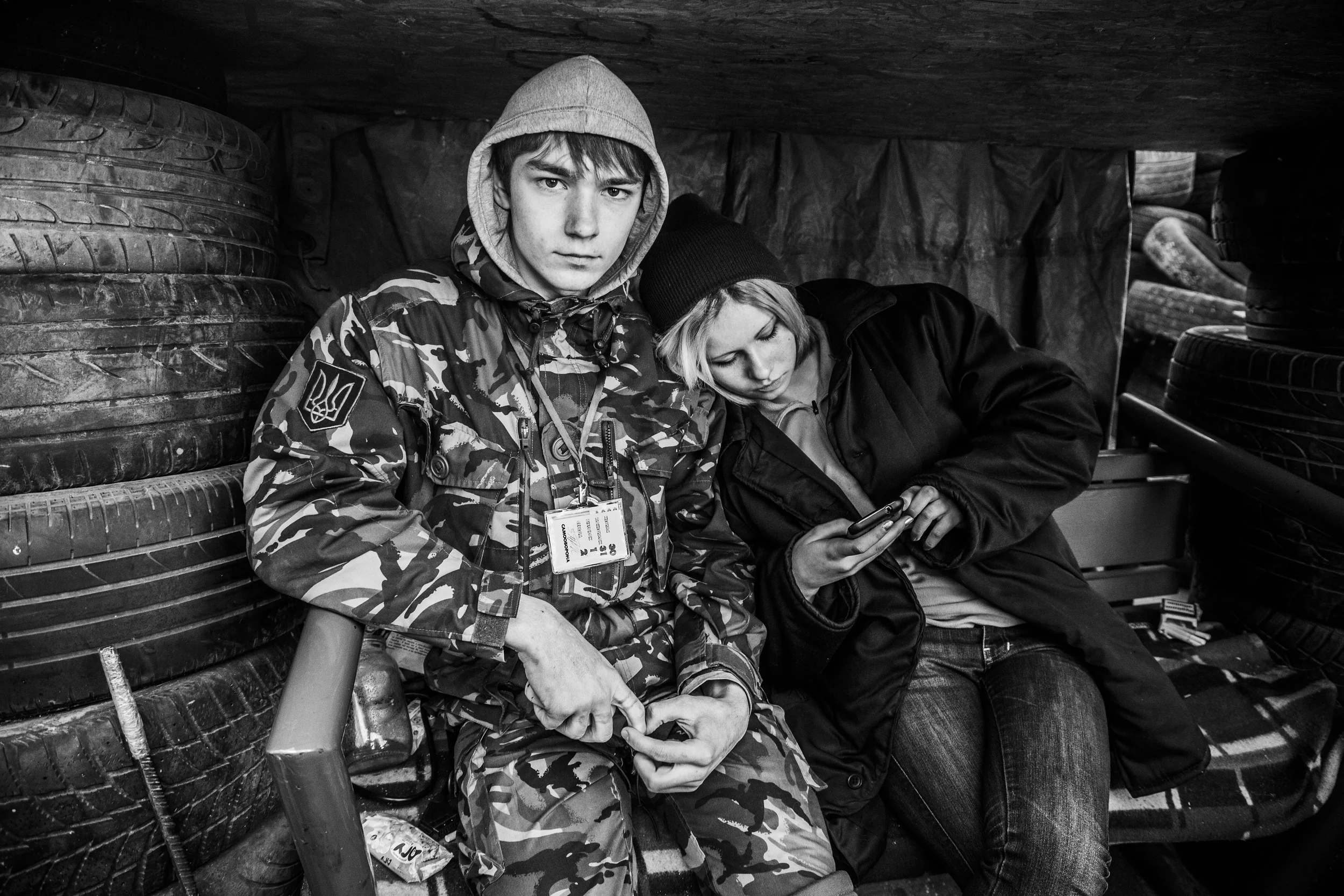 Lovers in Maidan, Kiev.