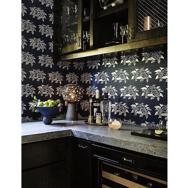 #rg @kristaschrock Can never go wrong with a wet bar.. Interior by @discinteriors hardware by Twenty Two Hours ‪#&lrm;jewelryforthehome‬ ‪#&lrm;twentytwohours‬ #sunsethouse