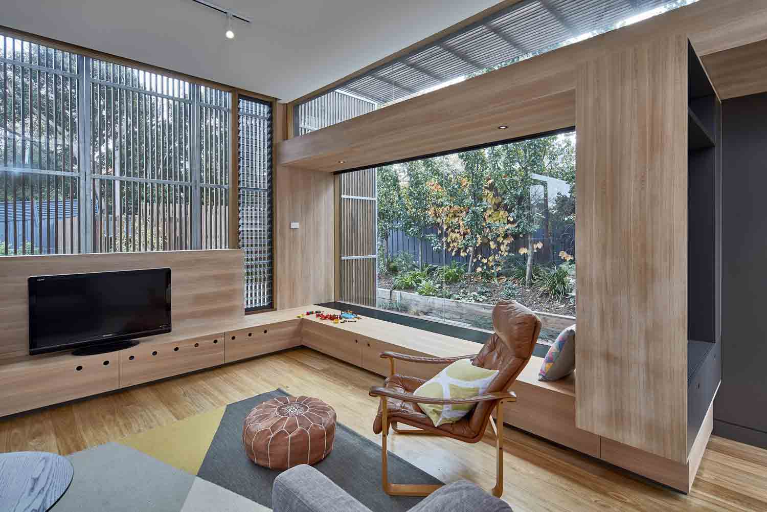 screen–house–camberwell–renovation–by-warc-studio-architects-06.jpg