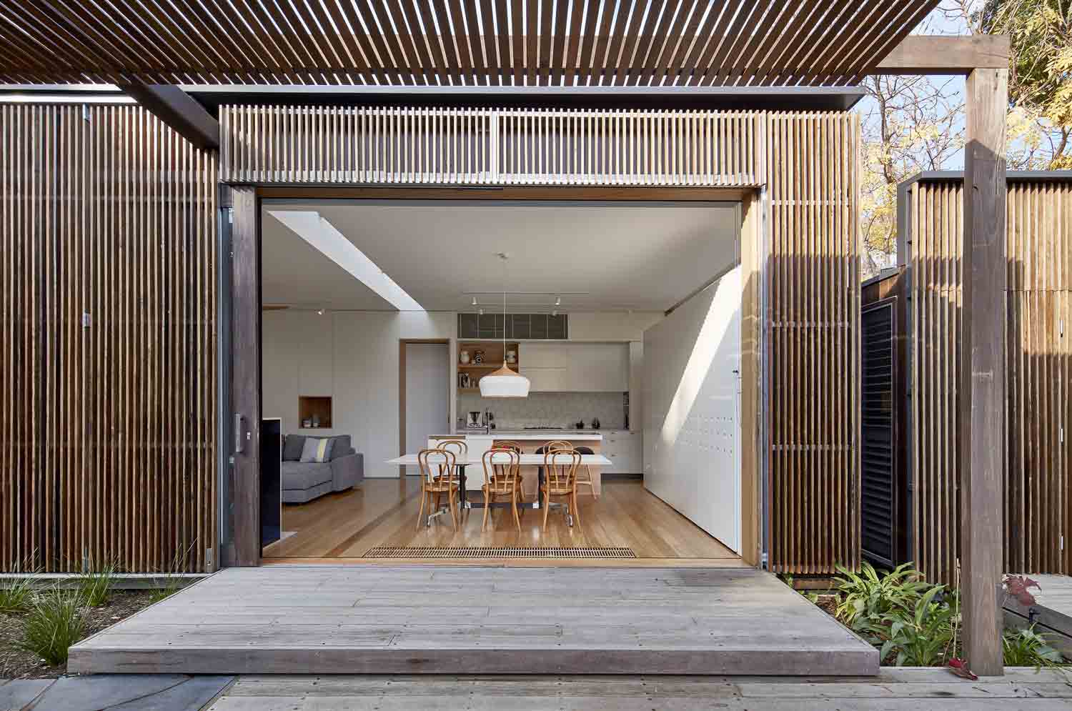 screen–house–camberwell–renovation–by-warc-studio-architects-19.jpg