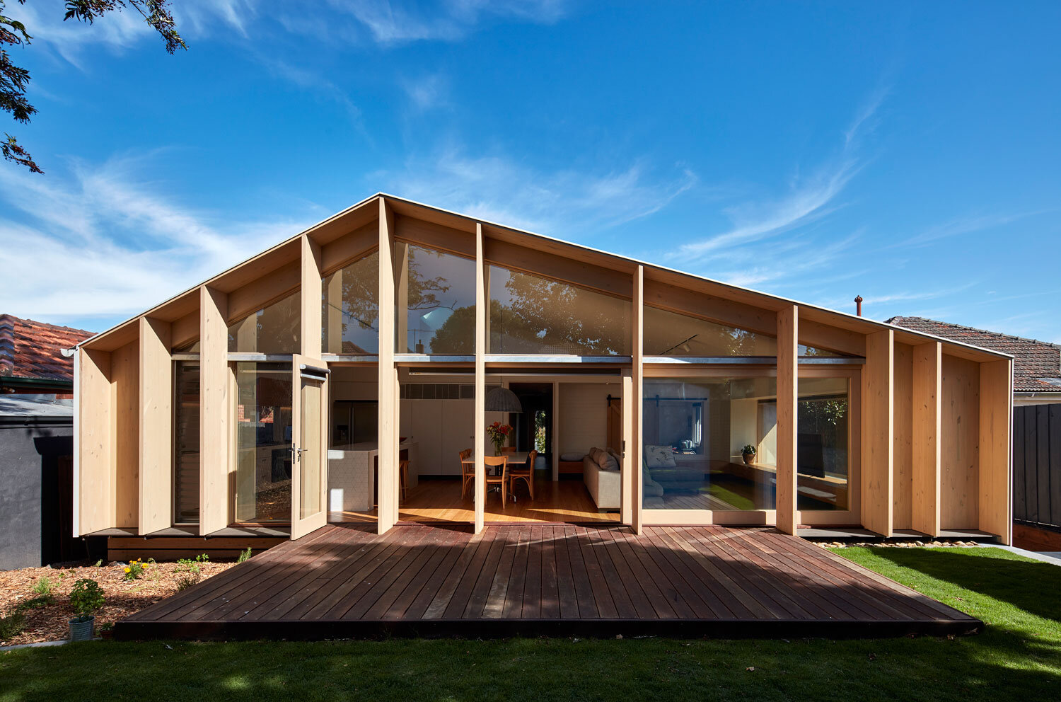 lean-to-house-oakleigh-melbourne-renovation-by-warc-studio-architects-01.jpg