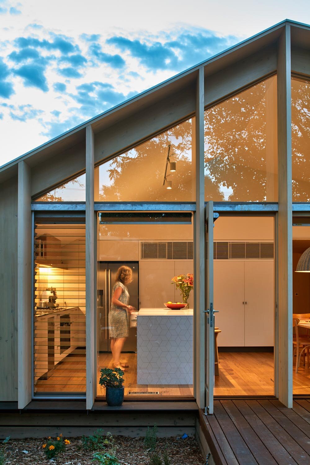 lean-to-house-oakleigh-melbourne-renovation-by-warc-studio-architects-13.jpg