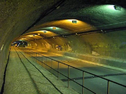 Túnel Prefeito Alaor Prata (Túnel Velho)