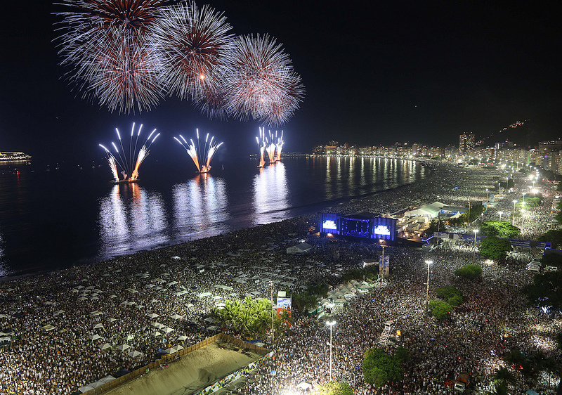 Réveillon na Praia de Copacabana 2014 - Queima de fogos