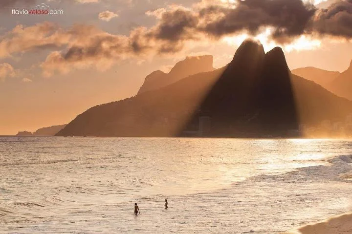 Por do sol na Praia do Leblon