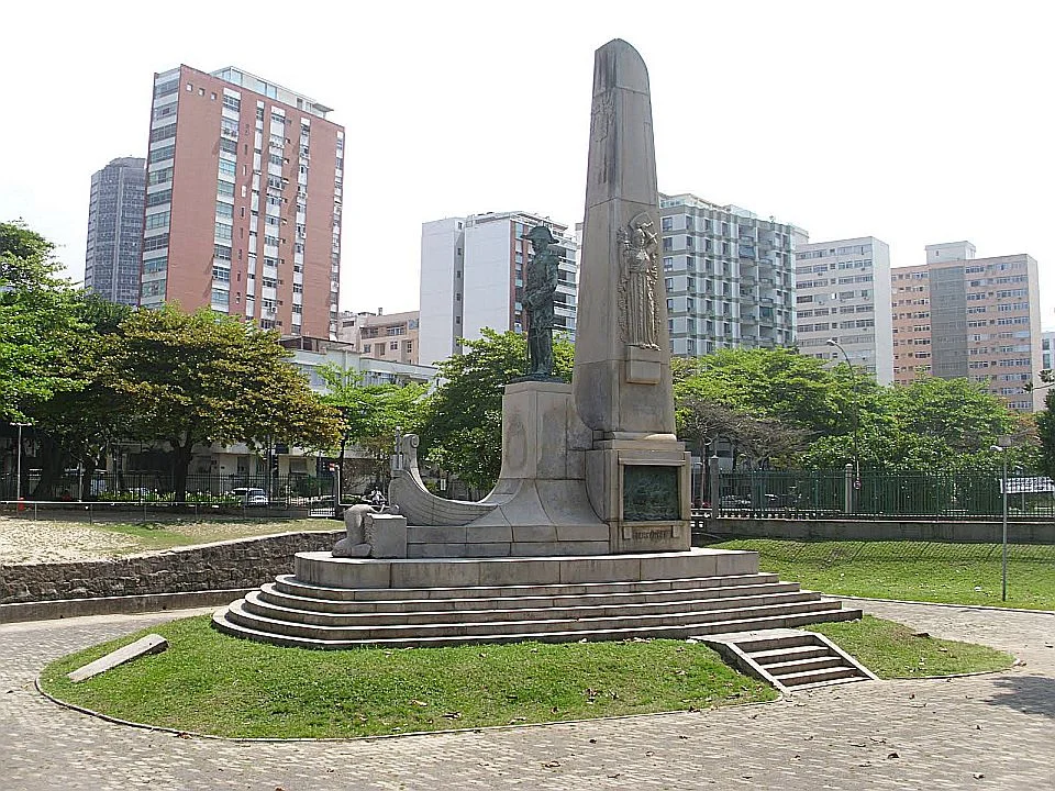 Praça Almirante Saldanha da Gama em Ipanema, Rio de Janeiro