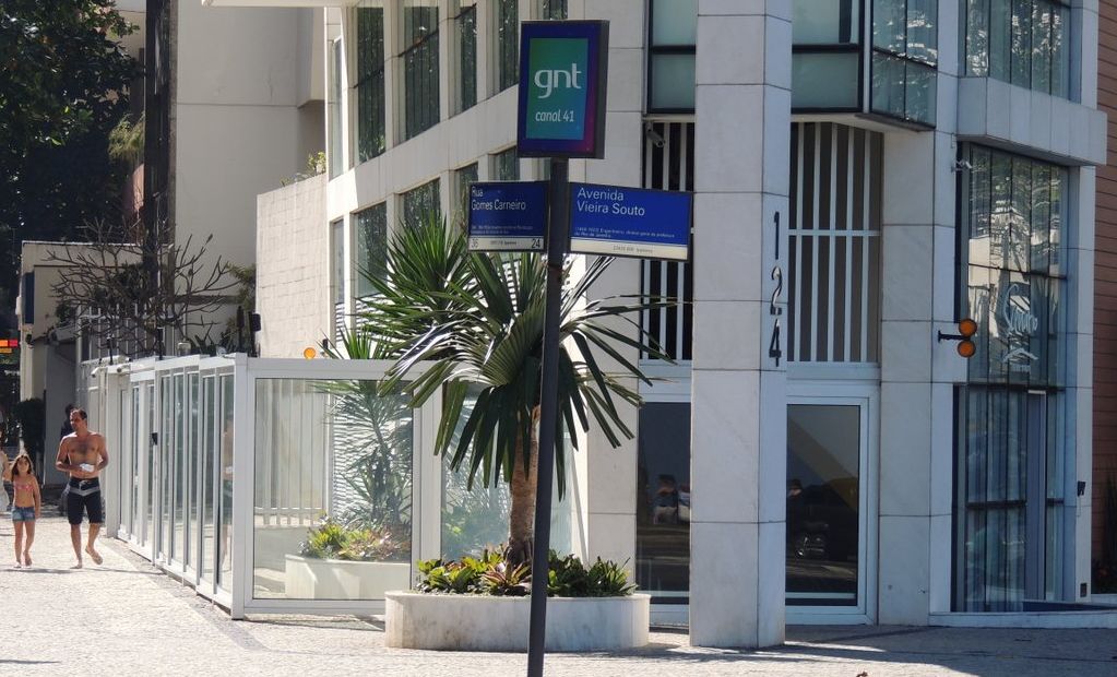 Rua Gomes Carneiro esquina com Avenida Vieira Souto em Ipanema, Rio de Janeiro