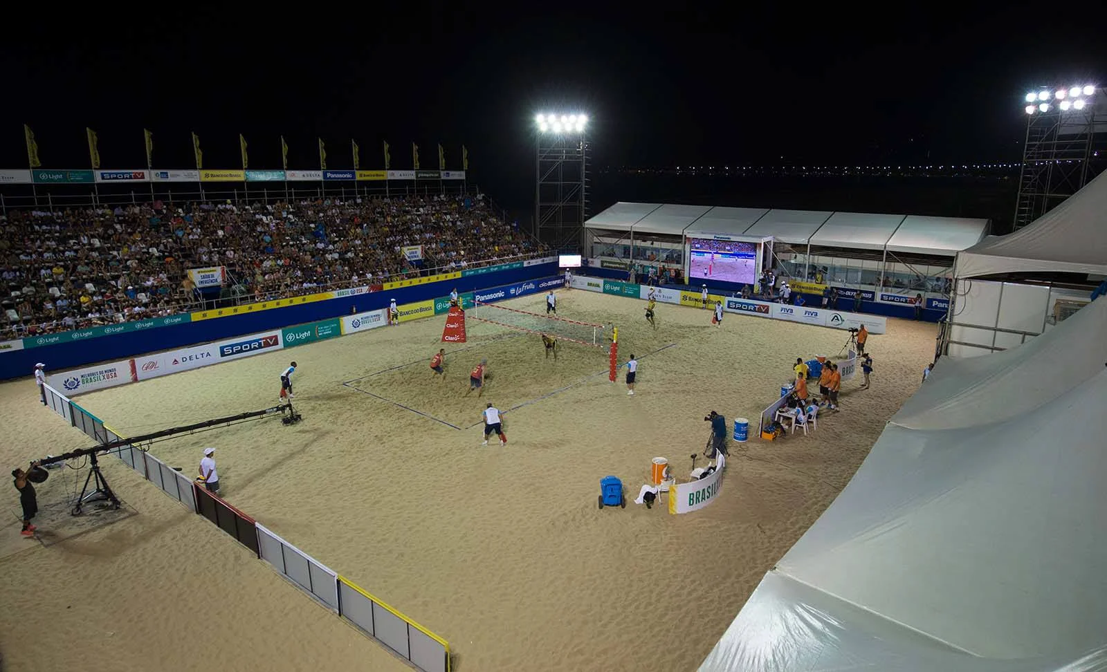 Arena do Desafio de volei de praia em Copacabana