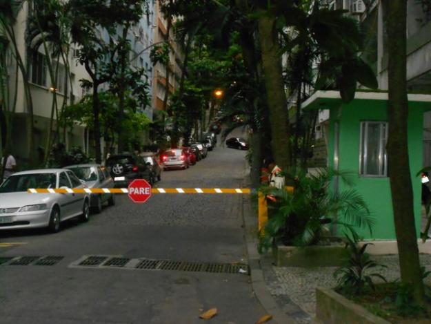 Rua Assis Brasil, em Copacabana