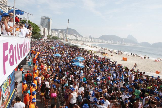 Bloco da Favorita na Praia de Copacabana