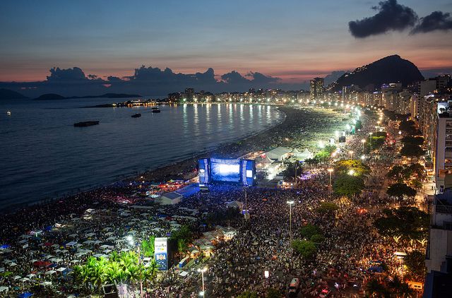 Concentração para o Réveillon 2019 na Praia de Copacabana