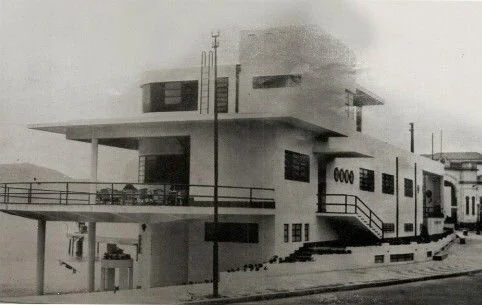 Em 05/04/1932 foi inaugurado do Clube Marimbás, no Posto 6 na Praia de Copacabana
