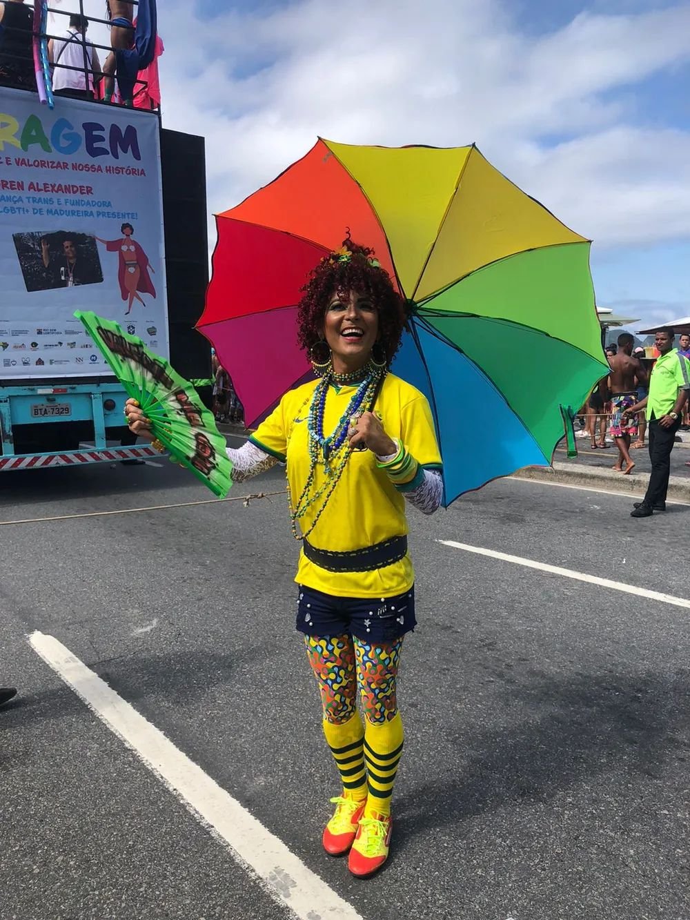 Drag Queen Valeria da Copa em sua participação na 27ª Parada do Orgulho LGBTQIAP+ em Copacabana
