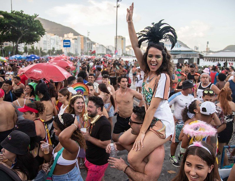 Foliã aproveita o Bloco Afoxe Raizes Africanas no Carnaval 2023