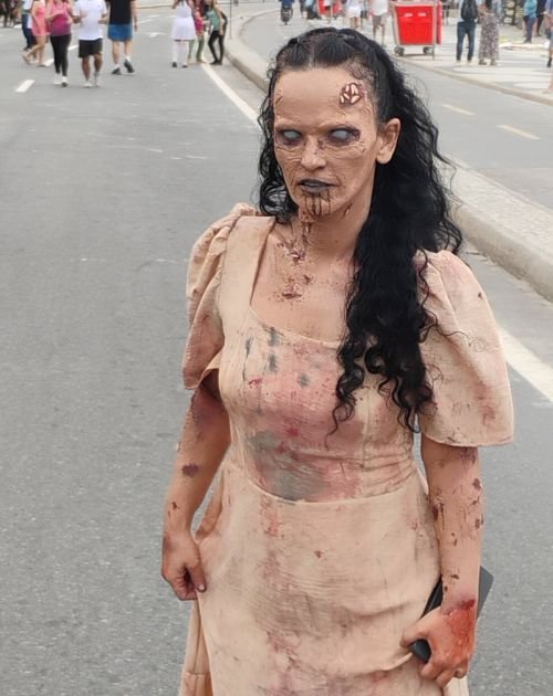 Noiva Zombie na Zombie Walk de 2025