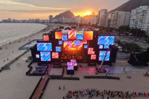 Teste de luz do Palco Principal do Reveillon 2026 Praia de Copacabana