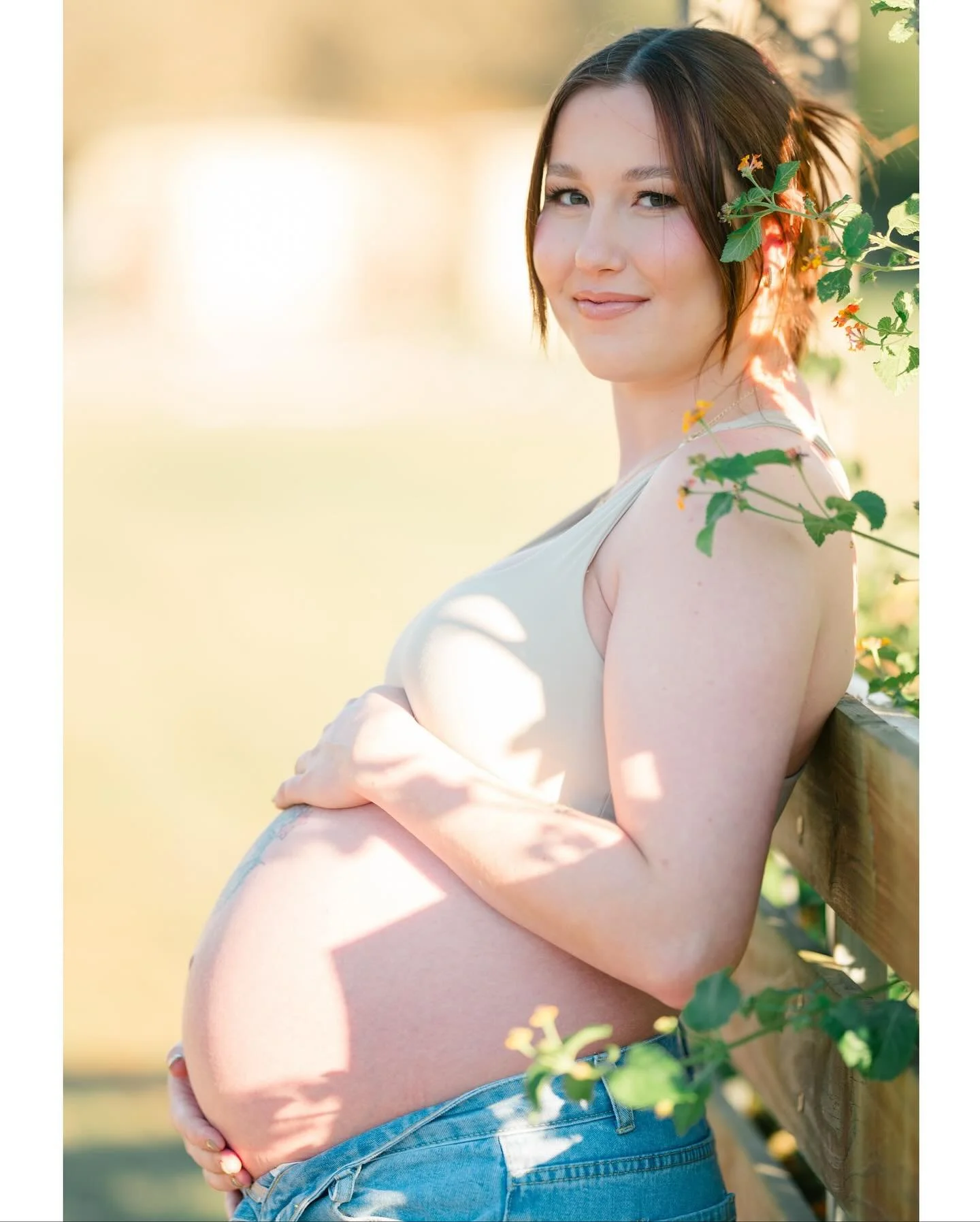 Such a carefree, laid back mama that wanted the simplest of maternity sessions ✨ Baton Rouge maternity session, Baton Rouge maternity photographer, Baton Rouge maternity photography, Baton Rouge newborn photography.