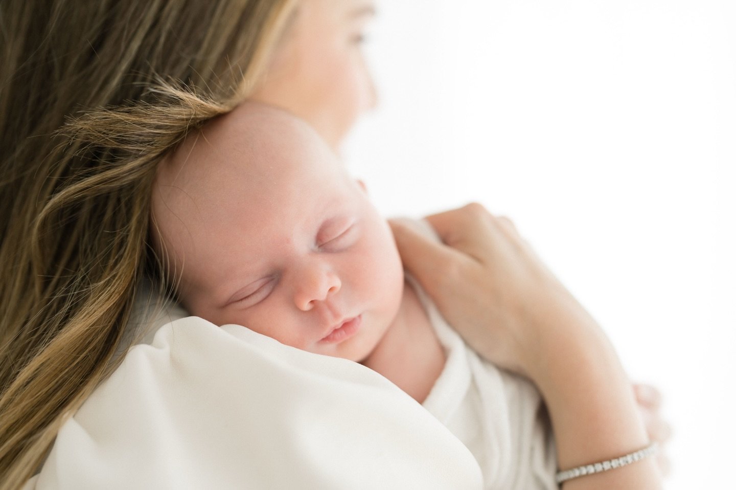 The gorgeous newborn session!! Baton Rouge newborn photographer.