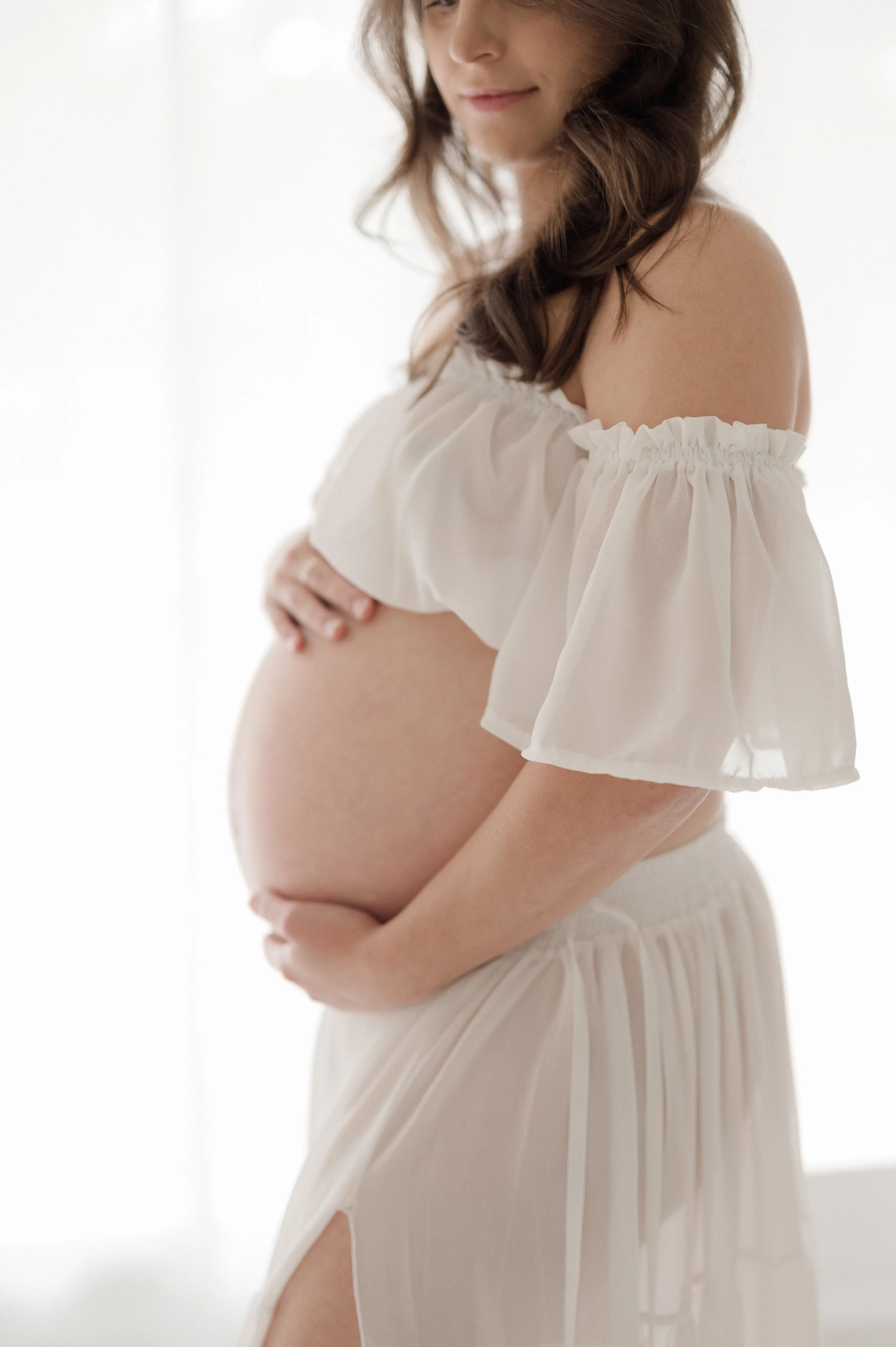 North Maternity Studio Session, Rachel Ezzo Fine Art Natural Light Photogrpgher 