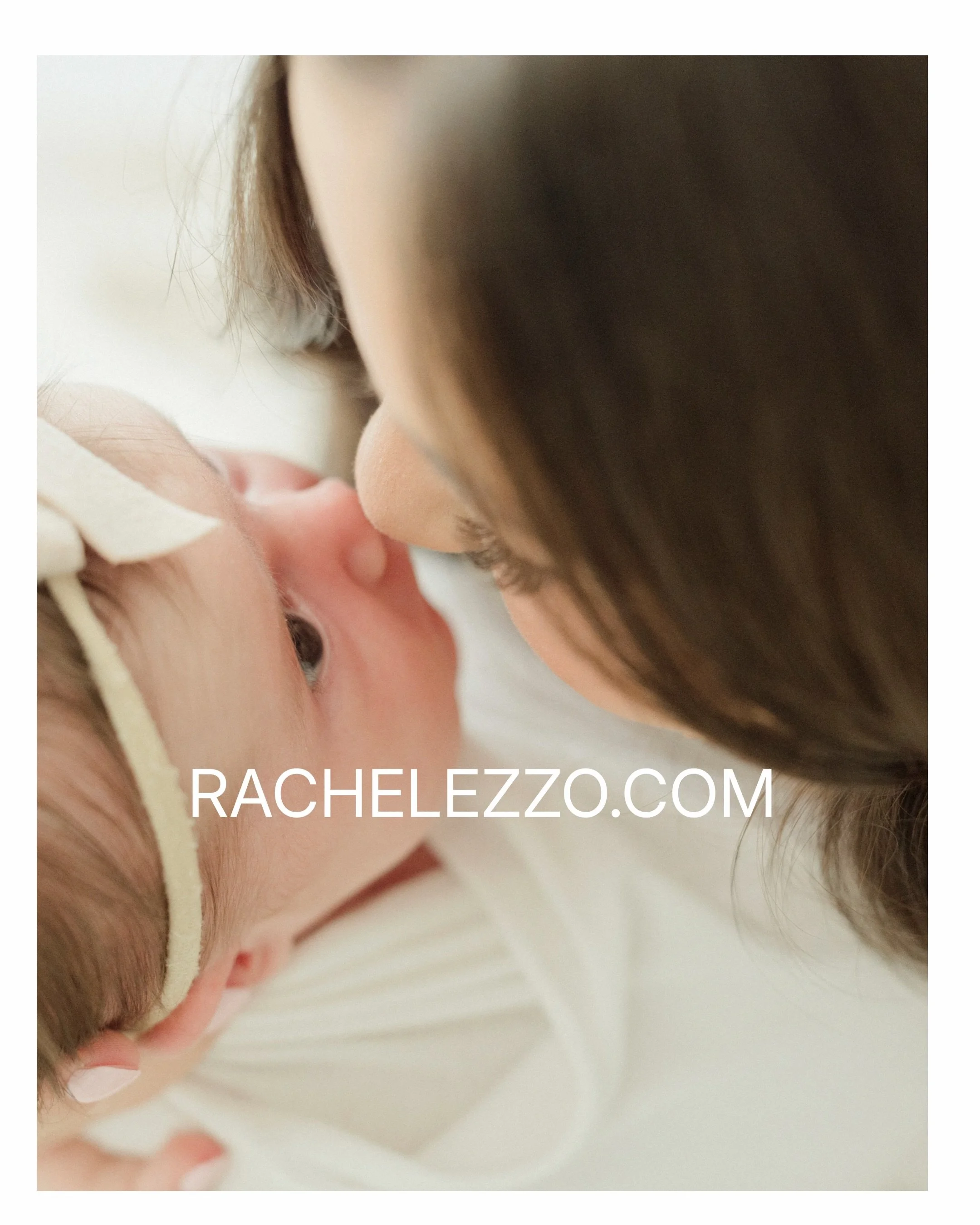 This beautiful baby girl was totally smitten with her mama!!! Look at that smile ❤️ baton Rouge, newborn photographer. Baton Rouge newborn session. Baton Rouge family photographer. #batonrougenewbornphotographer #batonrougefamilyphotographer #batonro