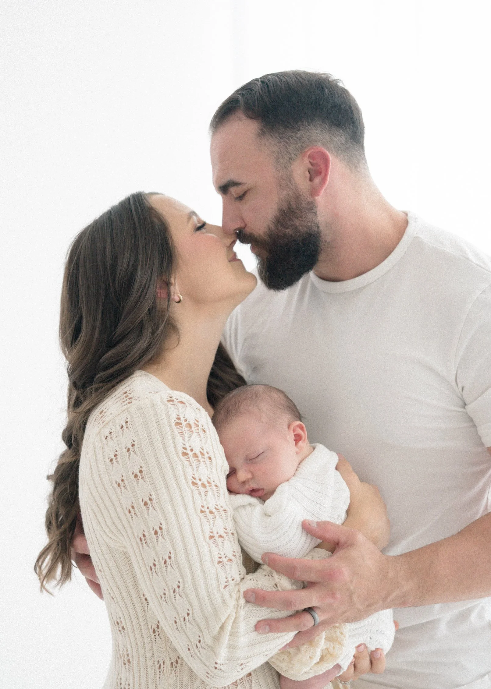 Baton Rouge Maternity and newborn photographer. Timeless and simple images.